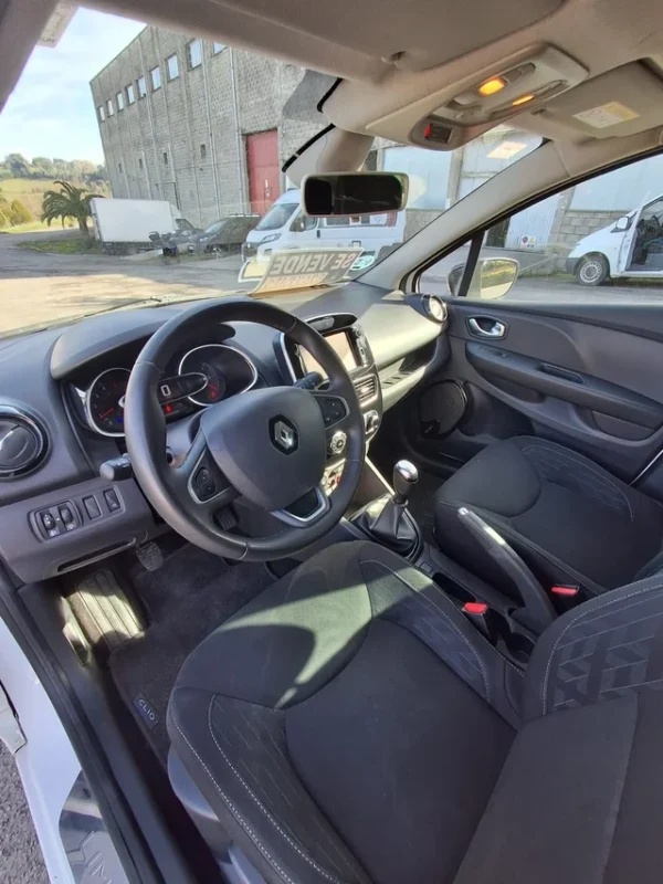 renault-clio-2028-4